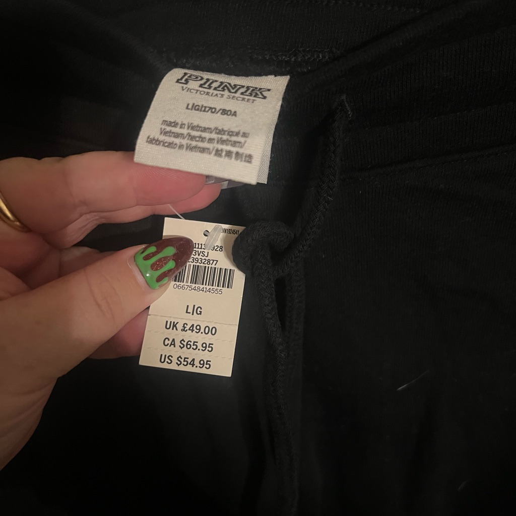 Large New With Tags Joggers/Leggings Victoria Secret Never Worn